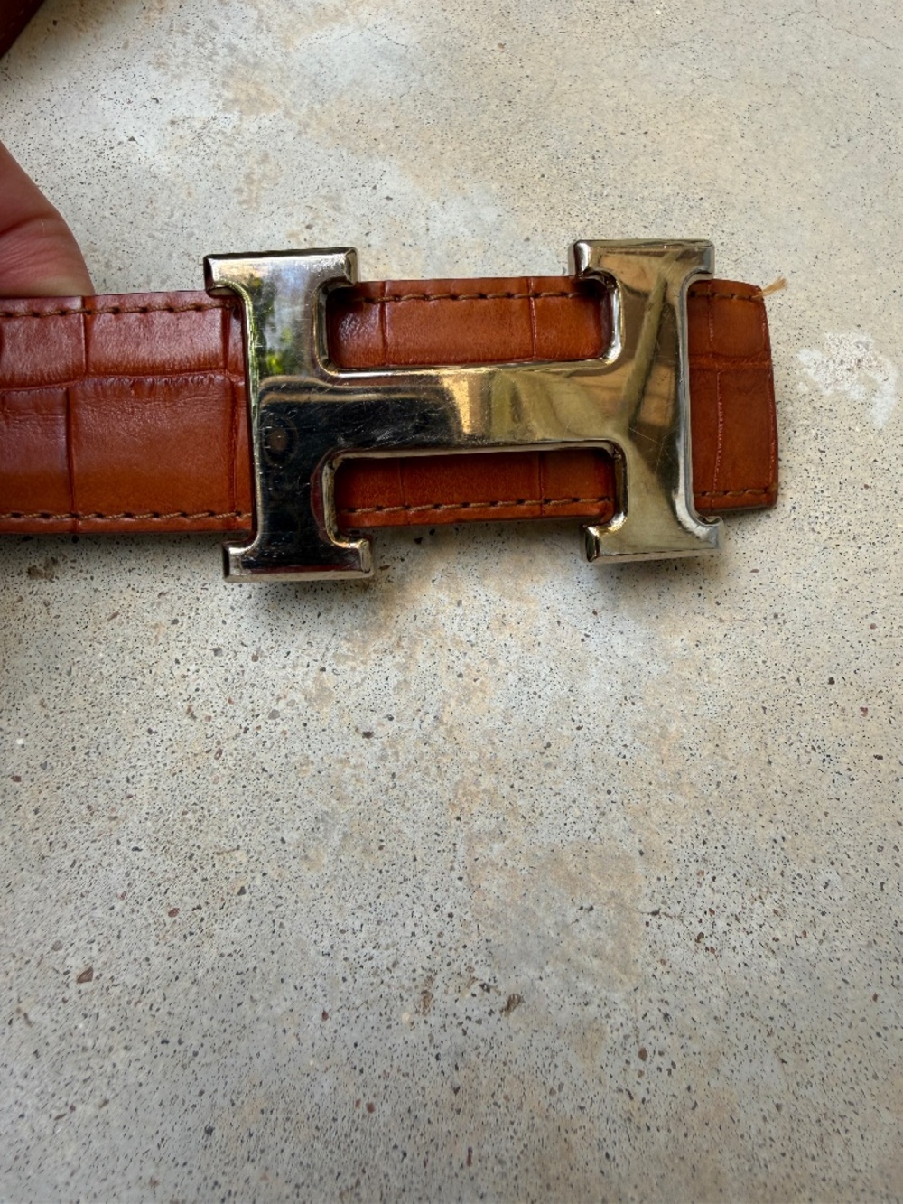 Silver H buckle with 2 Alligator belt strips included -